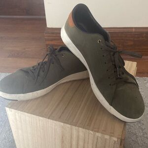 Cole Haan Men’s 12, green sneaker
